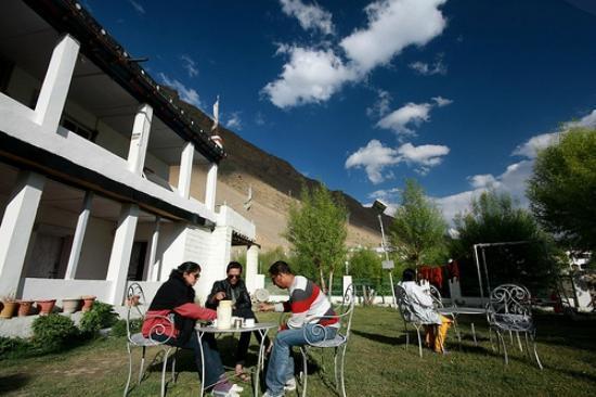 Sakya Abode Hotel Kaza Exterior photo